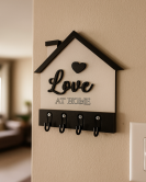 Love At Home Yazılı Ev Şeklinde Duvar Anahtarlık Askısı Love At Home Yazılı Ev Şeklinde Duvar Anahtarlık Askısı