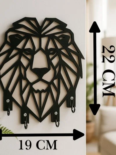 22x19 cm ölçülerinde siyah geometrik aslan figürlü ahşap duvar anahtarlık askısı, lazer kesim modern dekoratif çoklu kancalı anahtar tutucu