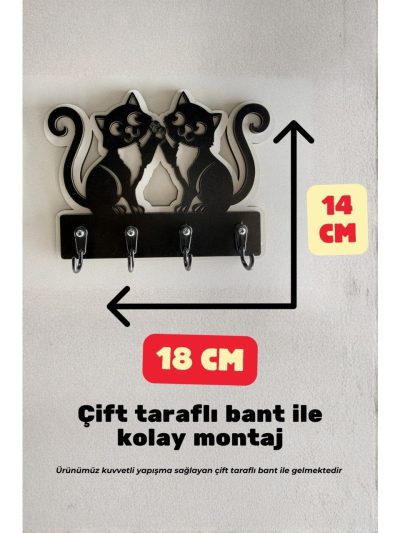 İki sevimli kedi figürlü siyah beyaz ahşap duvar askılığı, 18x14 cm ölçülerinde çok kancalı dekoratif anahtar düzenleyici