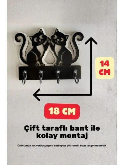 İki sevimli kedi figürlü siyah beyaz ahşap duvar askılığı, 18x14 cm ölçülerinde çok kancalı dekoratif anahtar düzenleyici